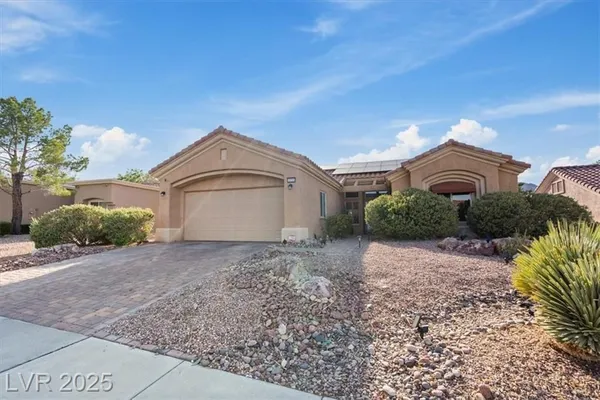 Property Slideshow image 2 of 37 | 2525 banora point dr, Las Vegas, NV, 89134