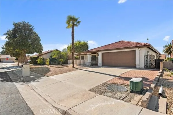 Property Slideshow image 2 of 36 | 1127 alleppo ct, Hemet, CA, 92545