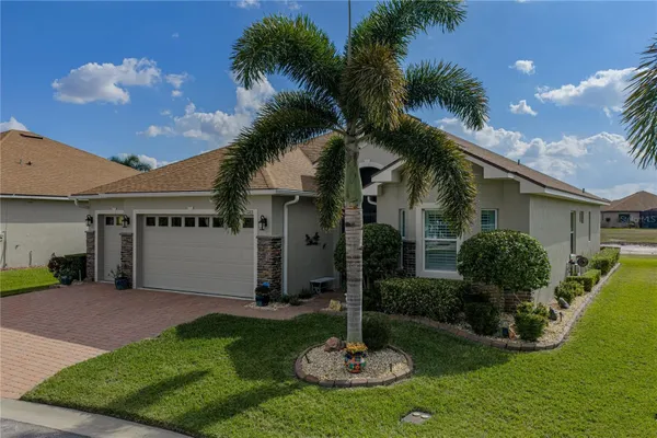 Property Slideshow image 2 of 99 | 6165 pebble beach blvd, Winter Haven, FL, 33884