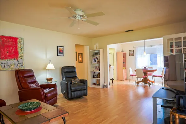 Property Slideshow image 3 of 47 | 3924 ashwood ln 59, Sarasota, FL, 34232