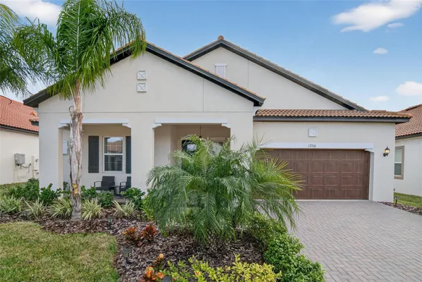 Property Slideshow image 2 of 89 | 17316 scuba crest st, Wimauma, FL, 33598