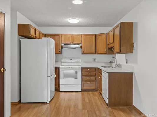 Property Slideshow image 3 of 27 | 3144 s wheeling way 209, Aurora, CO, 80014
