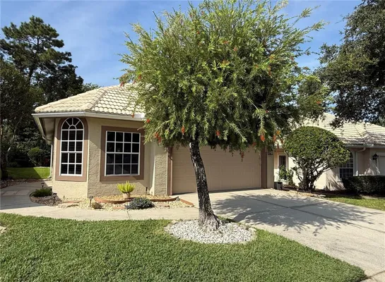 Property Slideshow image 2 of 36 | 9049 saint andrews way, Mount Dora, FL, 32757