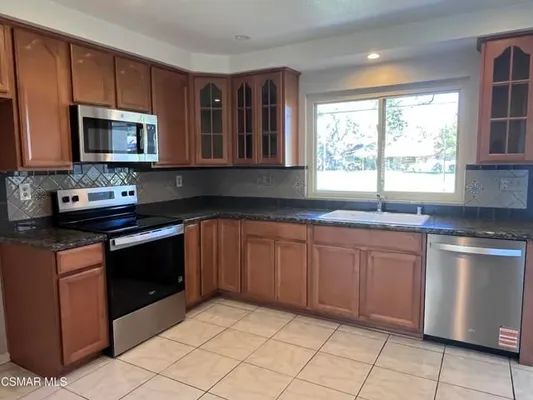 Property Slideshow image 3 of 32 | 23220 village 23, Camarillo, CA, 93012