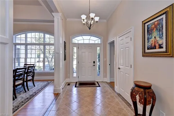 Property Slideshow image 3 of 50 | 209 w kilbride, Williamsburg, VA, 23188