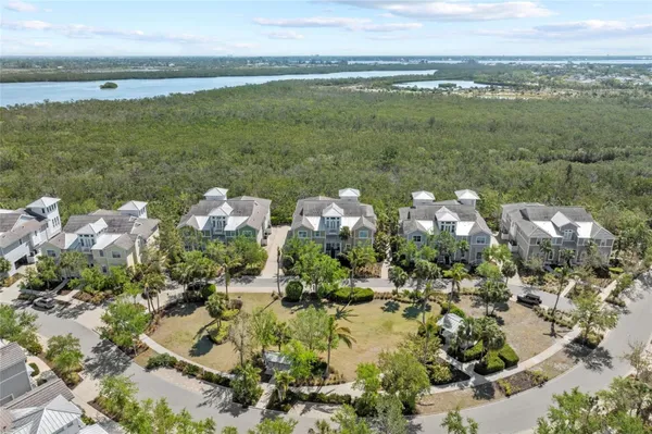 Property Slideshow image 2 of 99 | 275 sapphire lake dr unit 101, Bradenton, FL, 34209