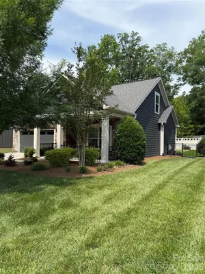 Property Slideshow image 3 of 3 | 1617 traditions ct 4, Waxhaw, NC, 28173