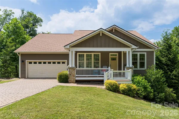 Property Slideshow image 3 of 46 | 91 greenwells glory dr, Biltmore Lake, NC, 28715