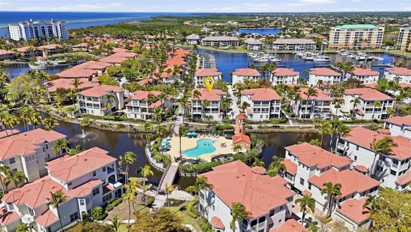 Property Slideshow image 2 of 65 | 3450 sunset key cir 101, Punta Gorda, FL, 33955