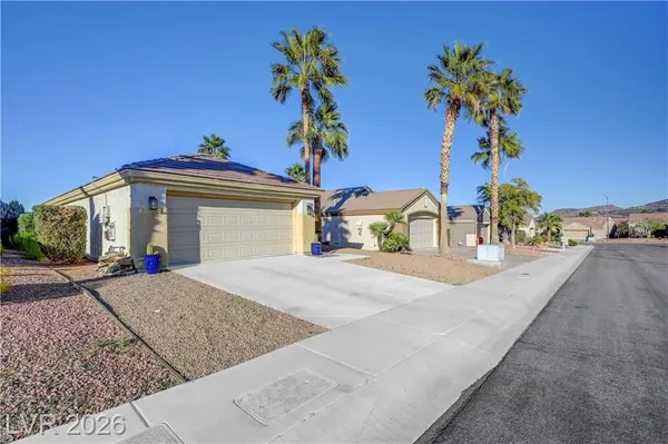 Property Slideshow image 2 of 58 | 2172 picture rock ave, Henderson, NV, 89012