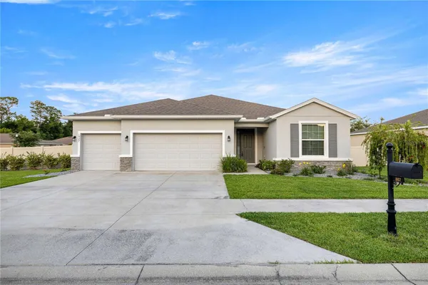 Property Slideshow image 2 of 44 | 1927 nw 50th cir, Ocala, FL, 34482