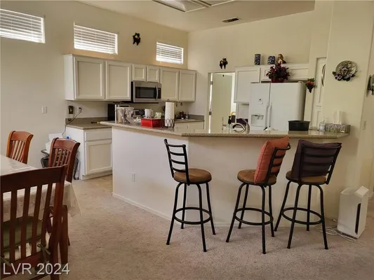 Property Slideshow image 3 of 17 | 9916 villa ridge dr, Las Vegas, NV, 89134