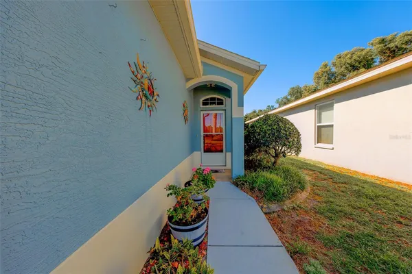 Property Slideshow image 3 of 55 | 10036 brookdale dr, New Port Richey, FL, 34655
