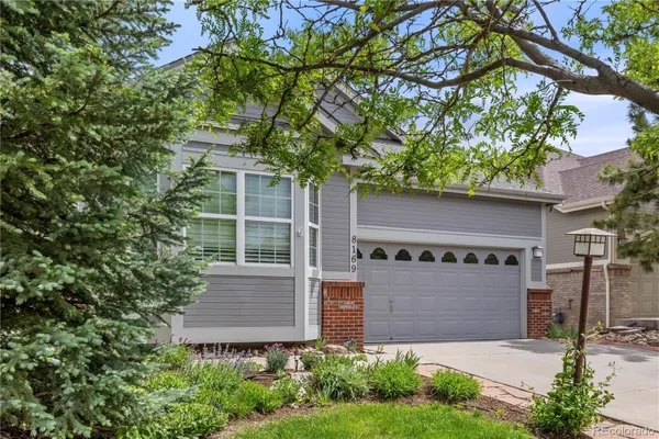 Property Slideshow image 3 of 14 | 8169 s algonquian cir, Aurora, CO, 80016