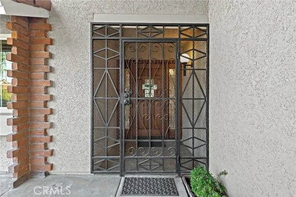 Property Slideshow image 2 of 43 | 2095 silver oak way, Hemet, CA, 92545