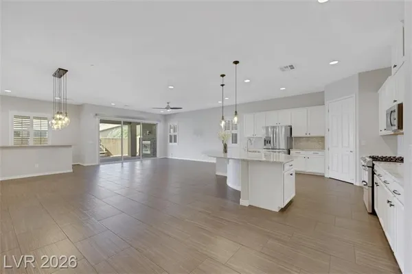 Property Slideshow image 3 of 95 | 755 merry maple st, Henderson, NV, 89011