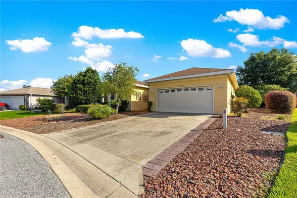 Property Slideshow image 3 of 37 | 8084 sw 81st loop, Ocala, FL, 34476