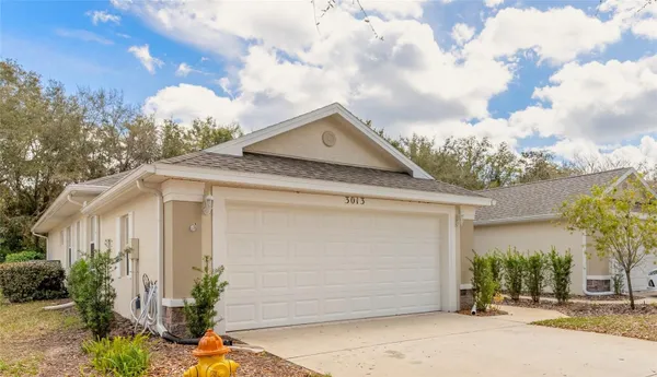 Property Slideshow image 2 of 39 | 3013 glin cir, Ormond Beach, FL, 32174