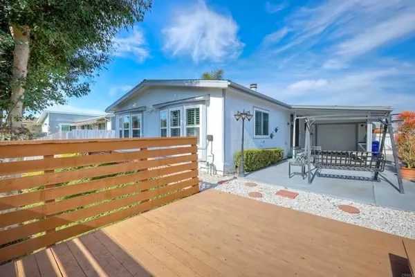 Property Slideshow image 3 of 42 | 1146 via santa paulo, Vista, CA, 92081