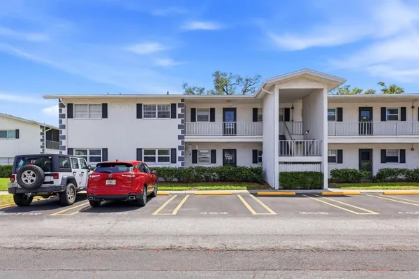 Property Slideshow image 2 of 34 | 202 46th avenue ter 404, Bradenton, FL, 34207
