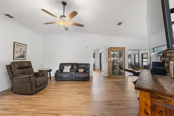 Property Slideshow image 3 of 43 | 1957 prairie dunes cir, Lakeland, FL, 33810