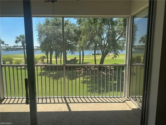 Property Slideshow image 3 of 4 | 8076 queen palm ln 424, Fort Myers, FL, 33966