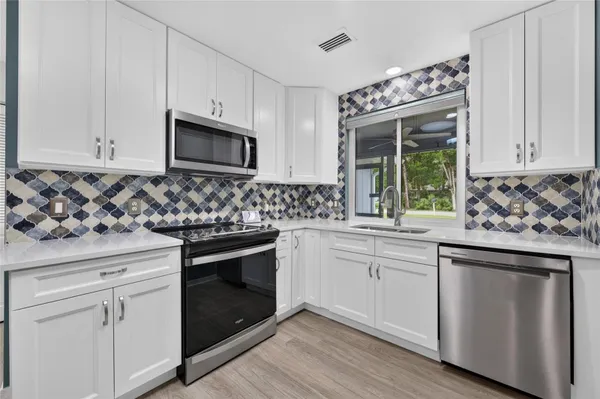 Property Slideshow image 3 of 36 | 113 dusk meadow trl, Port Orange, FL, 32128