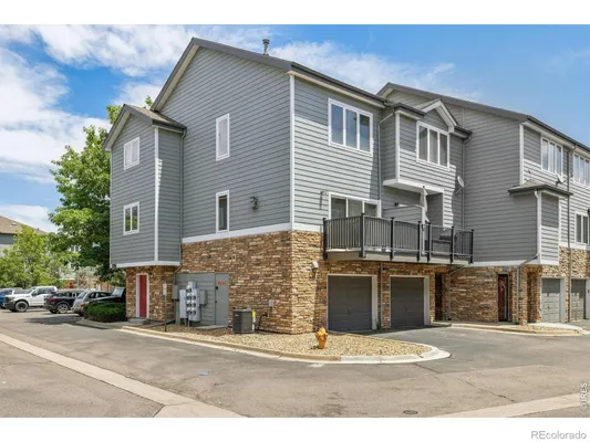 Property Slideshow image 2 of 32 | 2761 w riverwalk cir a, Littleton, CO, 80123