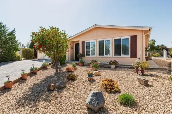 Property Slideshow image 2 of 38 | 5229 harvest ct, Oceanside, CA, 92057