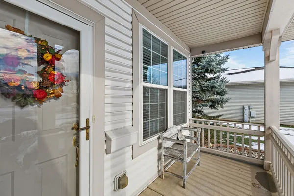 Property Slideshow image 2 of 38 | 13000 coventry ln, Huntley, IL, 60142