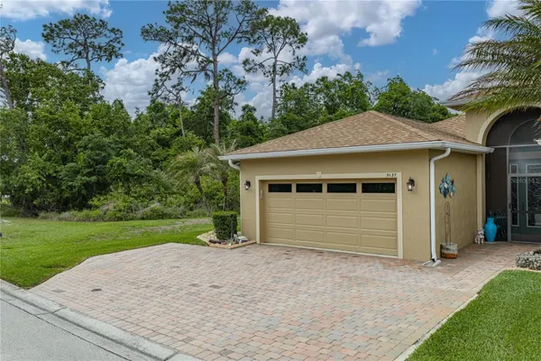 Property Slideshow image 2 of 97 | 5137 winged foot ln, Winter Haven, FL, 33884