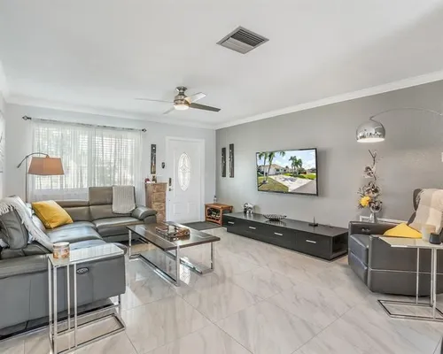 Property Slideshow image 3 of 42 | 4706 nw 47th ter, Tamarac, FL, 33319