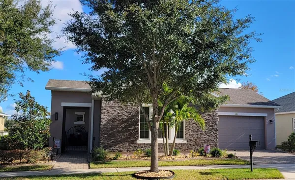 Property Slideshow image 3 of 57 | 128 balmy coast rd, Groveland, FL, 34736