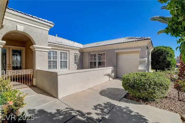 Property Slideshow image 2 of 50 | 10504 bambola pl, Las Vegas, NV, 89135