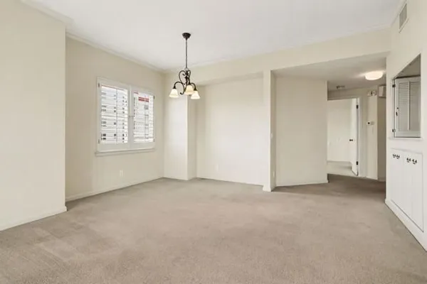 Property Slideshow image 3 of 19 | 1 baldwin ave 816, San Mateo, CA, 94401