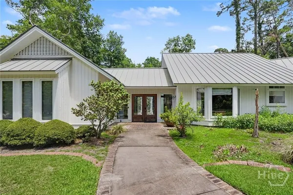 Property Slideshow image 2 of 74 | 26 hemingway dr, Savannah, GA, 31411