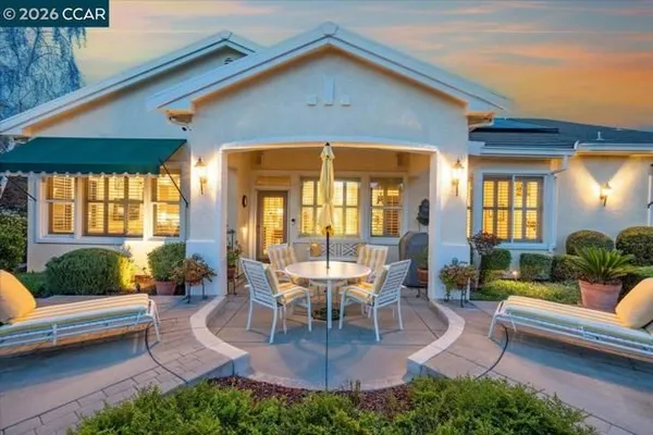 Property Slideshow image 2 of 54 | 341 upton pyne dr, Brentwood (Cc), CA, 94513