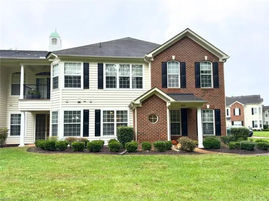 Property Slideshow image 2 of 36 | 2849 majestic oak ct, Virginia Beach, VA, 23456