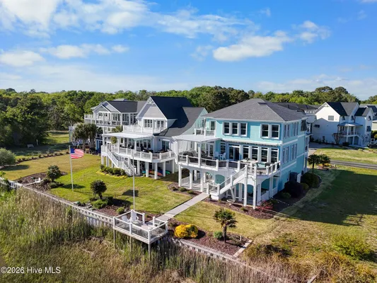 Property Slideshow image 3 of 125 | 4427 midshipman ct, Southport, NC, 28461