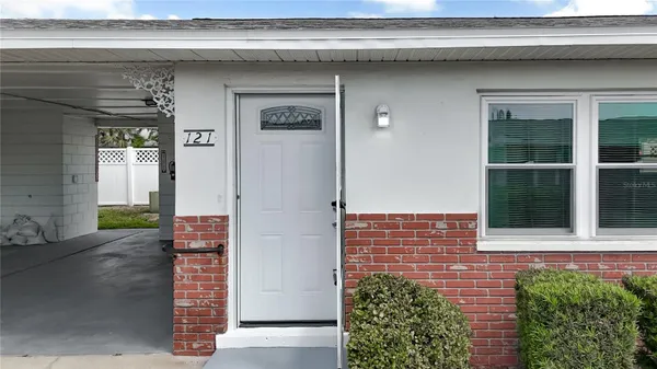 Property Slideshow image 2 of 40 | 12400 park blvd apt 121, Seminole, FL, 33772