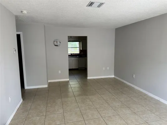 Property Slideshow image 3 of 34 | 852 oxford ct, Dunedin, FL, 34698