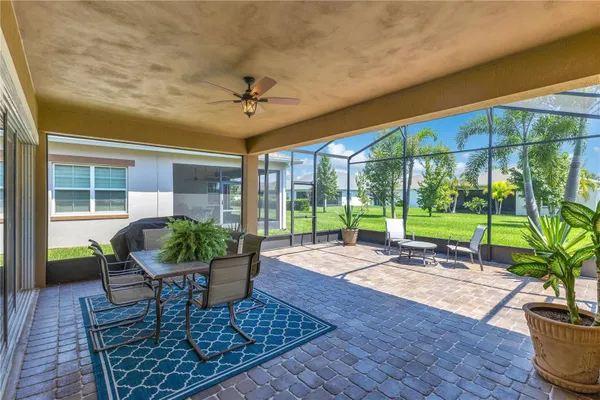 Property Slideshow image 3 of 41 | 5017 e fountainwood dr, Saint Cloud, FL, 34772
