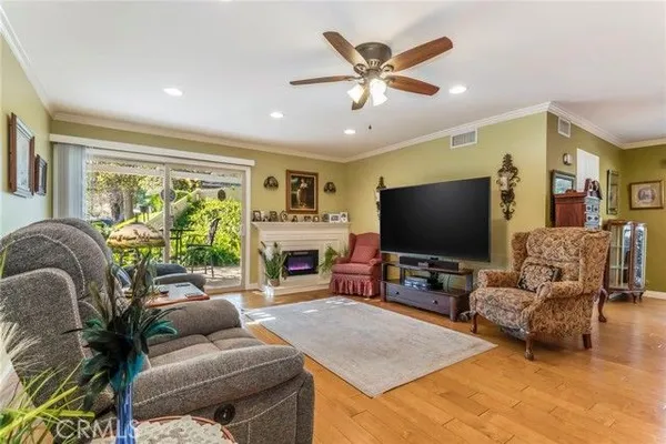 Property Slideshow image 3 of 39 | 26457 oak highland dr, Newhall, CA, 91321