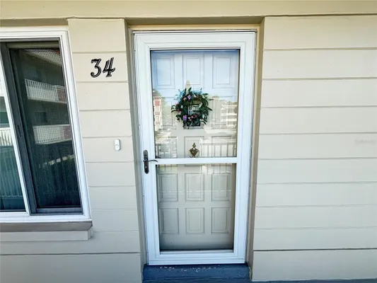 Property Slideshow image 2 of 40 | 2262 swedish dr 34, Clearwater, FL, 33763