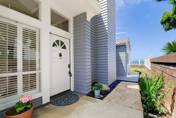 Property Slideshow image 3 of 39 | 7111 linden ter, Carlsbad, CA, 92011
