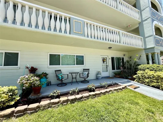 Property Slideshow image 3 of 49 | 2293 swedish dr 21, Clearwater, FL, 33763