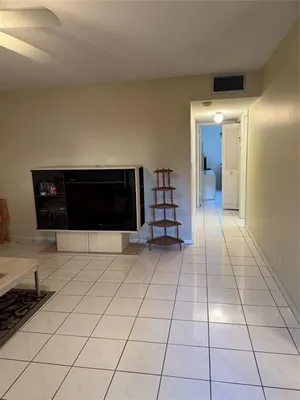 Property Slideshow image 3 of 18 | 3081 nw 47th ter 206, Lauderdale Lakes, FL, 33313