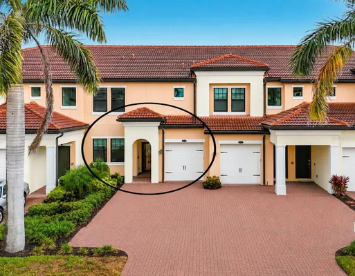 Property Slideshow image 2 of 56 | 10051 crooked creek dr 102, Venice, FL, 34293
