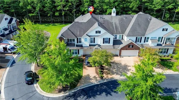 Property Slideshow image 2 of 39 | 3473 winding trail cir, Virginia Beach, VA, 23456