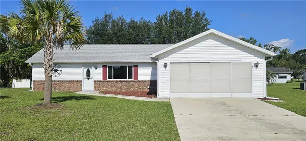 Property Slideshow image 2 of 34 | 10854 sw 78th ct, Ocala, FL, 34476